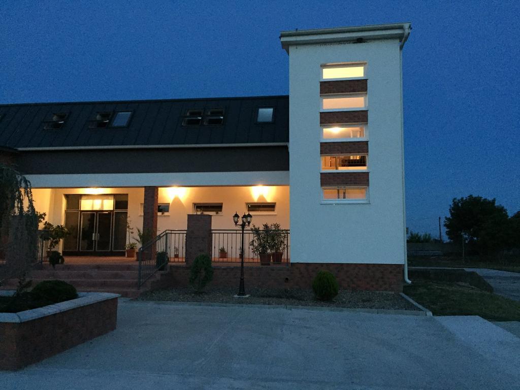 Guest House Hodus Vydrany 외부 사진